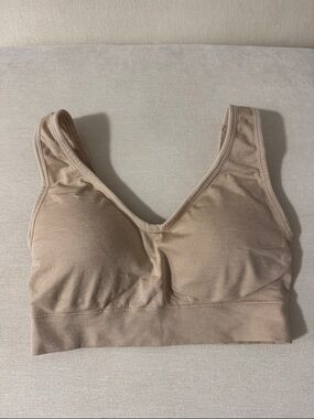NWOT Jockey nude padded bra